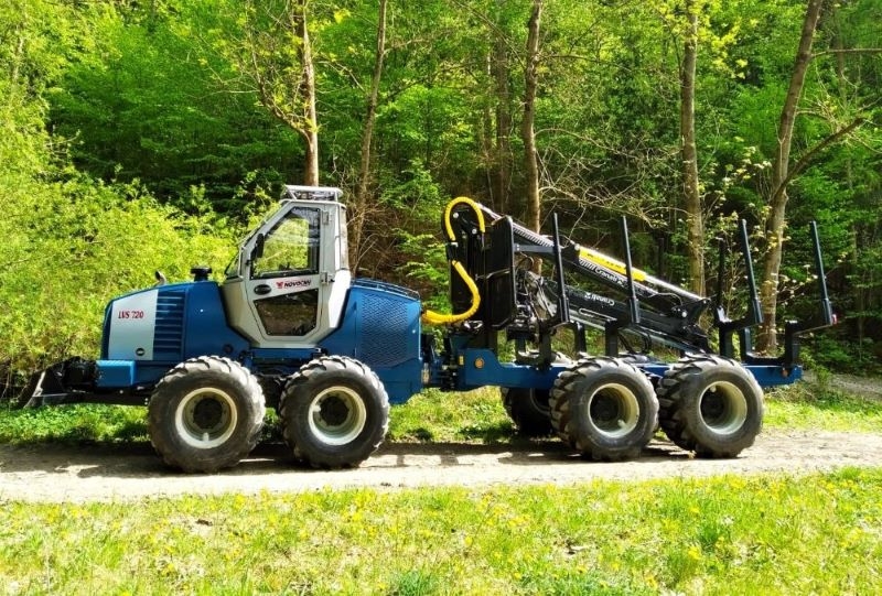 Strojírna Novotný sro macchine agricole industriali Forwarder-lvs-720-5eba92d31b54d