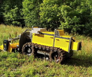 Terrain demonstration of the Swiss iron horse Raup-Trac RT50